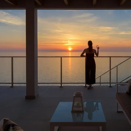 Villa Kathisma Bay - Luxury Villas- Oceanos