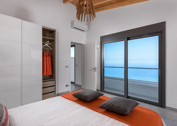 Kathisma Bay - Luxury Villas- Oceanos 빌라 *
